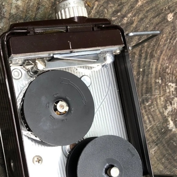 Vintage Kodak Brownie Movie Camera - Picture 5 of 5